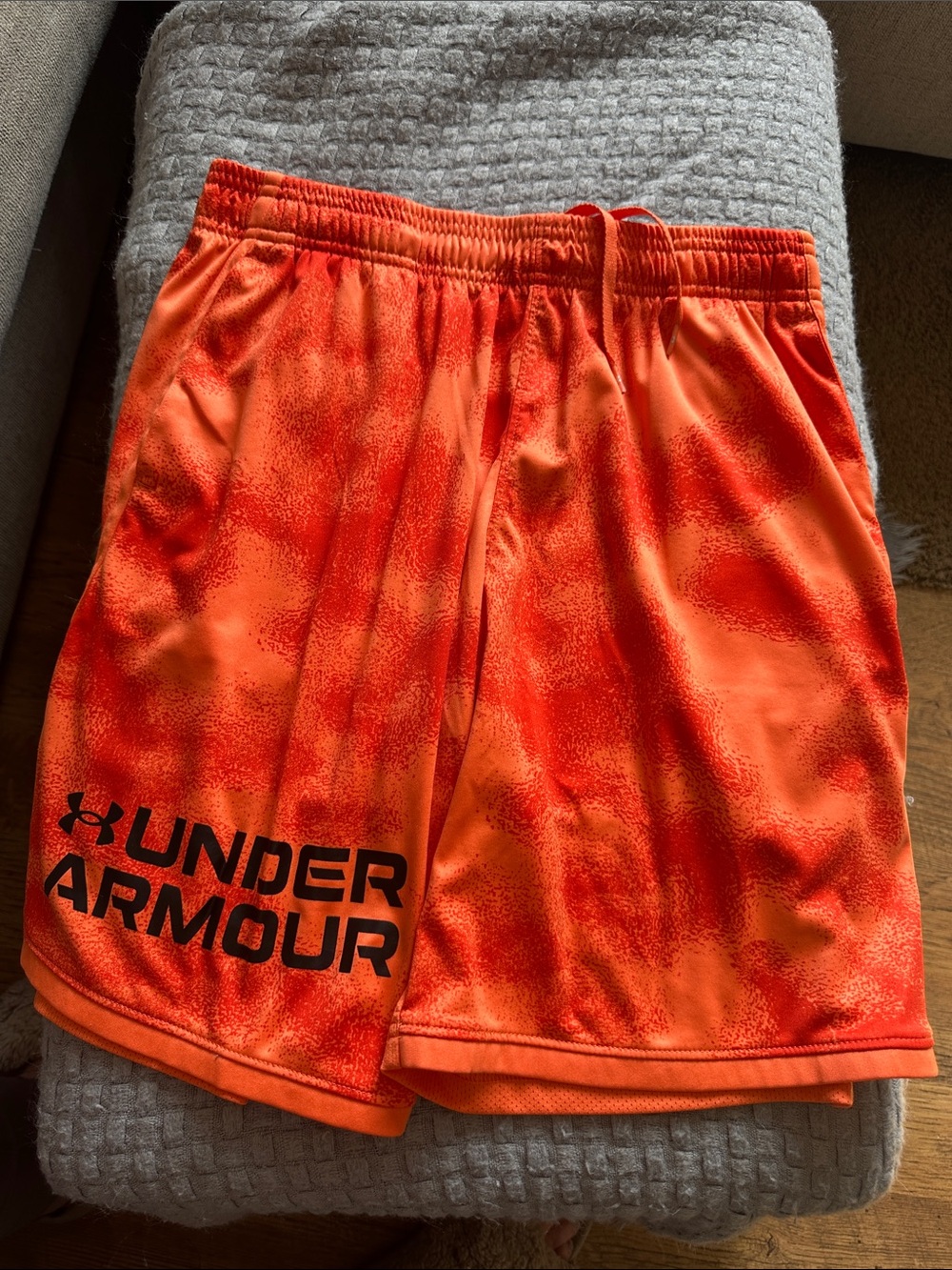 Under Armour Youth XL (YXL) Athletic Shorts – Bright Orange Printed / Loose Fit